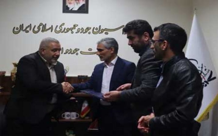 هیئتهای جودو قم و کربلا تفاهمنامه همکاری امضا کردند هیئتهای جودو قم و کربلا تفاهمنامه همکاری امضا کردند